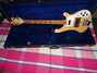 Rickenbacker 4001/4 , Mapleglo: Full Instrument - Front