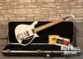 Rickenbacker 650/6 Mod, White: Full Instrument - Front