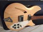 Rickenbacker 330/6 , Mapleglo: Body - Front