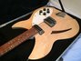 Rickenbacker 330/6 , Mapleglo: Close up - Free2