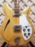 Rickenbacker 381/6 V69, Mapleglo: Body - Front