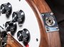 Rickenbacker 4003/4 S, Natural Walnut: Close up - Free