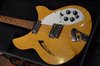 Rickenbacker 330/6 , Mapleglo: Body - Front