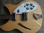 Rickenbacker 330/6 , Mapleglo: Body - Front