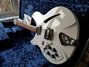 Rickenbacker 330/6 Mod, White: Free image