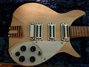 Rickenbacker 350/6 V63, Mapleglo: Body - Front