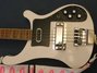 Rickenbacker 4001/4 BT, White: Body - Front