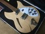 Rickenbacker 330/6 , Mapleglo: Body - Front