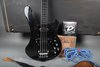 Rickenbacker 4003/4 Blackstar, Jetglo: Body - Front