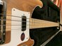 Rickenbacker 4003/4 , Natural Walnut: Close up - Free2