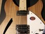 Rickenbacker 330/6 , Natural Walnut: Close up - Free2