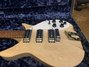 Rickenbacker 350/6 V63, Mapleglo: Close up - Free2