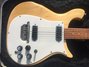 Rickenbacker 450/6 , Mapleglo: Body - Front