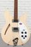 Rickenbacker 330/6 , Mapleglo: Body - Front