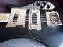 Rickenbacker 4003/4 Mod, Matte Black: Close up - Free2