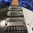 Rickenbacker 325/6 V63, Jetglo: Close up - Free2