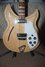 Rickenbacker 381/6 V69, Mapleglo: Body - Front