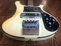 Rickenbacker 4001/4 BT, White: Close up - Free2