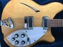Rickenbacker 360/12 , Mapleglo: Body - Front