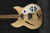 Rickenbacker 330/6 , Mapleglo: Body - Front