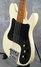 Rickenbacker 3001/4 BT, White: Close up - Free2