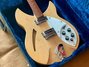 Rickenbacker 330/6 , Mapleglo: Body - Front