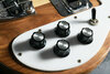 Rickenbacker 4003/4 S, Natural Walnut: Close up - Free2