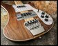 Rickenbacker 4003/4 , Natural Walnut: Close up - Free2