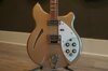 Rickenbacker 360/6 VP, Desert Gold: Body - Front