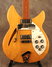 Rickenbacker 336/12 , Mapleglo: Body - Front