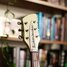 Rickenbacker 330/6 WT, White: Free image2
