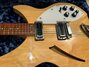 Rickenbacker 330/6 , Mapleglo: Body - Front