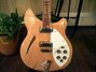 Rickenbacker 360/12 , Mapleglo: Body - Front