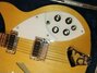 Rickenbacker 330/12 , Mapleglo: Body - Front
