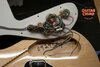Rickenbacker 4001/4 C64, Mapleglo: Close up - Free