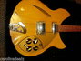 Rickenbacker 330/6 , Mapleglo: Body - Front