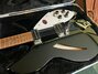 Rickenbacker 330/6 21 frets, Jetglo: Close up - Free2