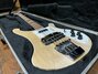 Rickenbacker 4003/4 Mod, Mapleglo: Close up - Free2