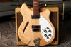 Rickenbacker 360/12 , Mapleglo: Body - Front