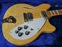 Rickenbacker 360/6 , Mapleglo: Body - Front