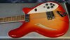 Rickenbacker 4005/4 V, Fireglo: Close up - Free2