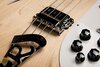 Rickenbacker 4005/4 V, Mapleglo: Close up - Free2