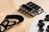 Rickenbacker 4005/4 V, Mapleglo: Close up - Free2