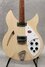 Rickenbacker 330/6 , Mapleglo: Body - Front
