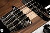 Rickenbacker 4003/4 , Natural Walnut: Close up - Free2