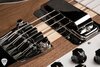 Rickenbacker 4003/4 , Natural Walnut: Close up - Free2