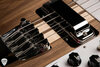 Rickenbacker 4003/4 S, Natural Walnut: Close up - Free2