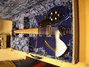 Rickenbacker 330/12 BH BT, Midnightblue: Body - Front