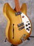 Rickenbacker 330/6 S, Honey Burst Satin: Close up - Free