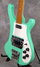 Rickenbacker 4001/4 V63, Mapleglo: Close up - Free2